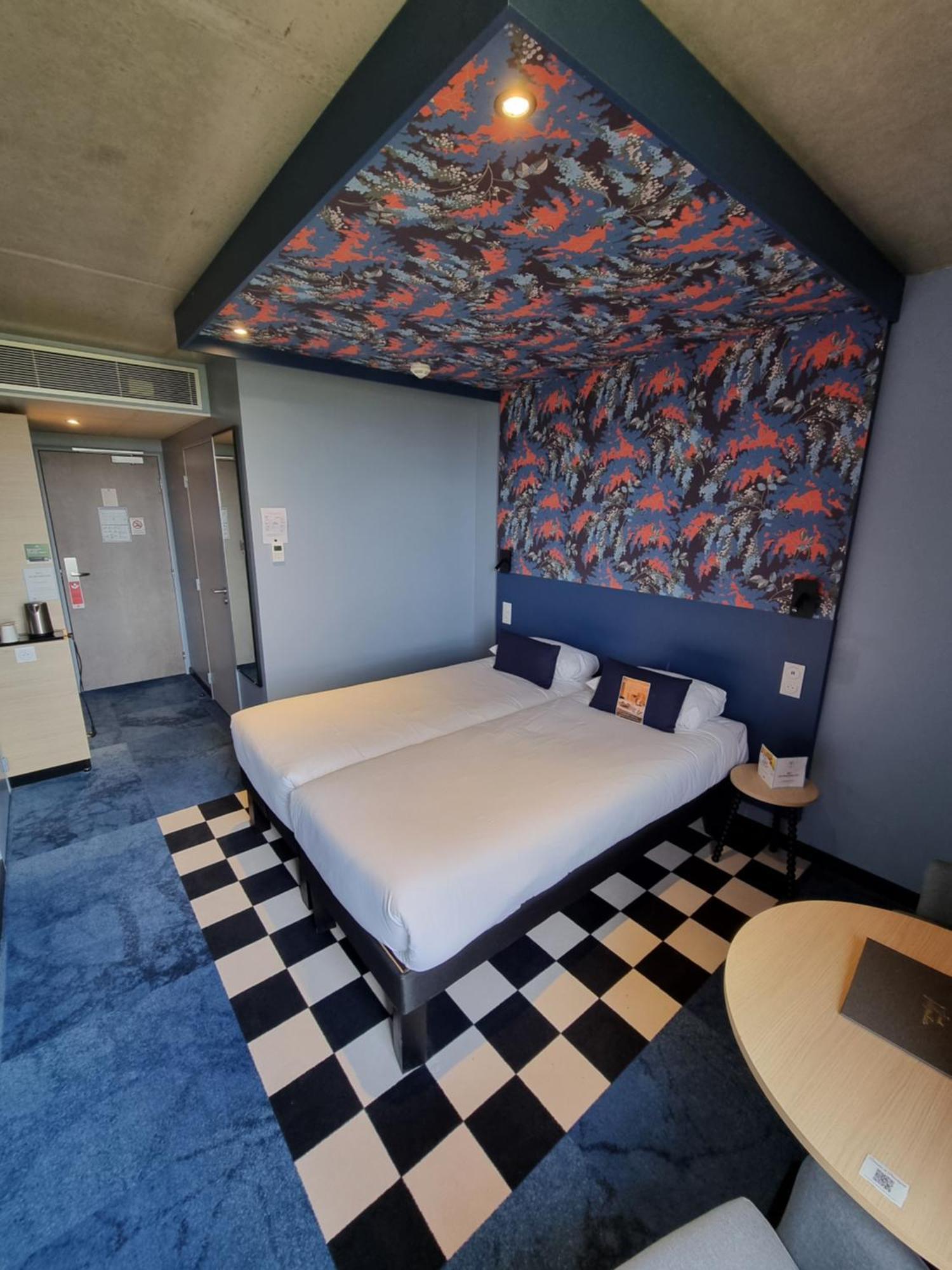 Hotel Ibis Styles Dijon Sud Domaine De Beauregard 21600 3*